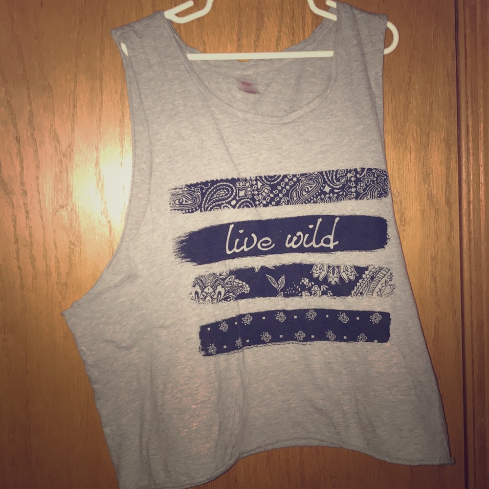 Crop top